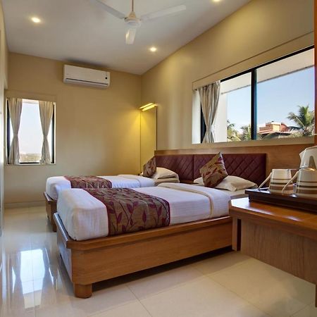 Hotel Prestige Mangalore Esterno foto