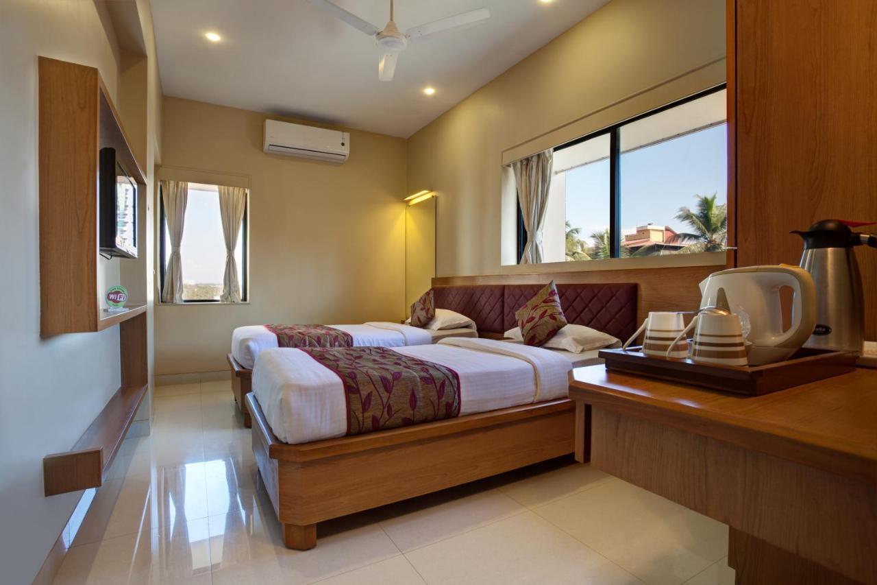 Hotel Prestige Mangalore Esterno foto